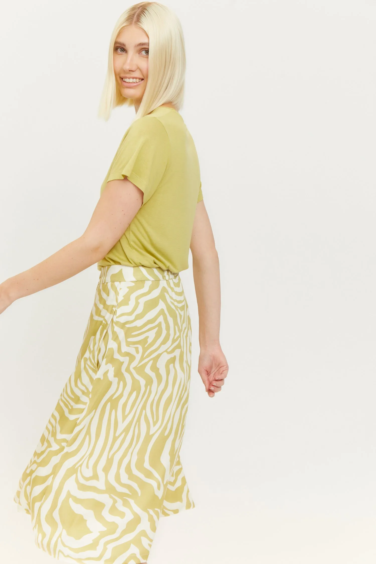 Nomi Printed Skirt Celery Green