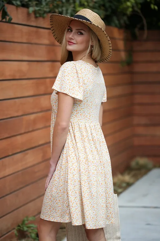 Short-Sleeved V-Neck Floral Mini Dress