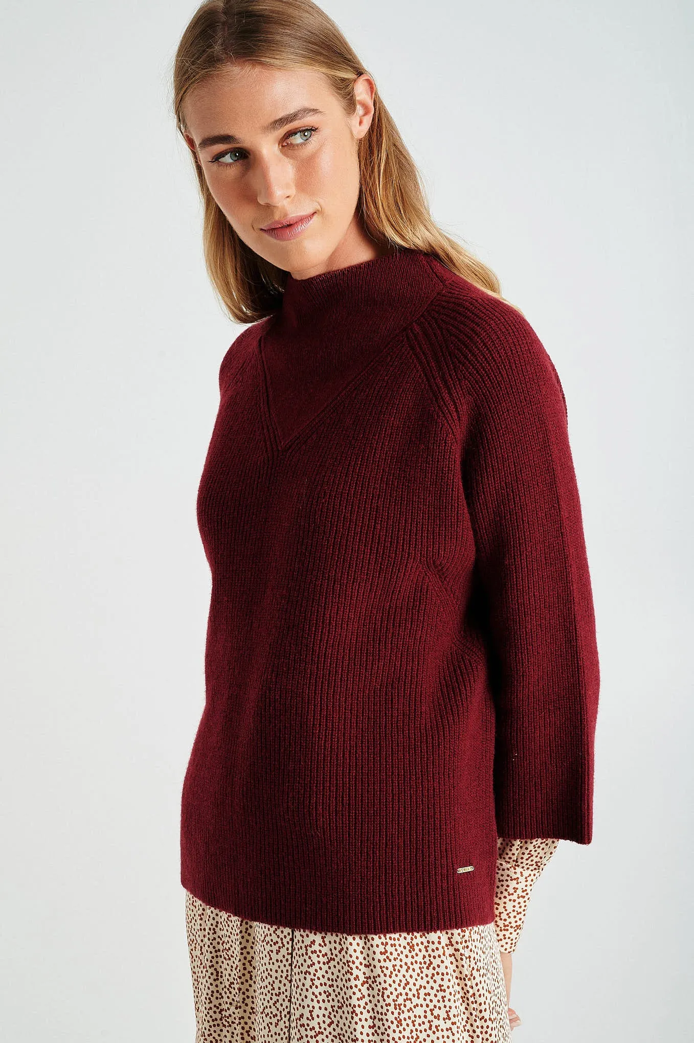 Wide sweater and wide 3/4 sleeves